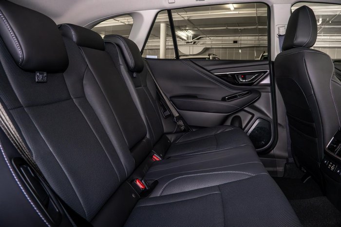 2025 Subaru Outback AWD Touring XT