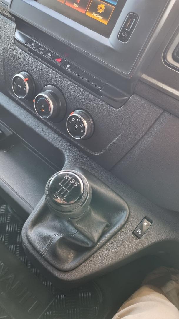 2021 Renault Master Pro 120kW