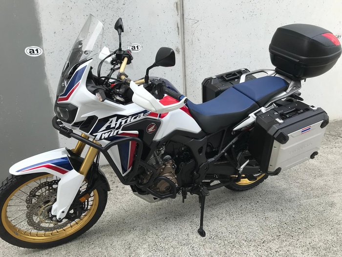 2016 Honda Africa Twin DCT (CRF1000D)