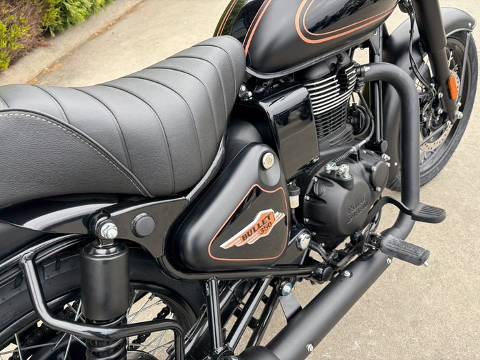 2026 Royal Enfield BULLET 350 Black Gold