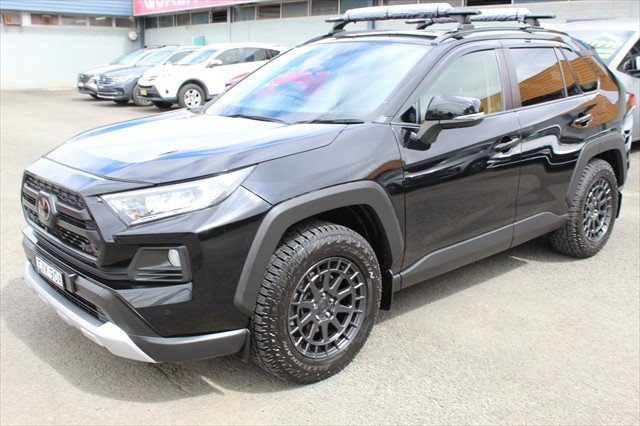 2019 Toyota RAV4 Edge