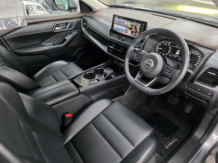 2025 Nissan X-TRAIL ST-L