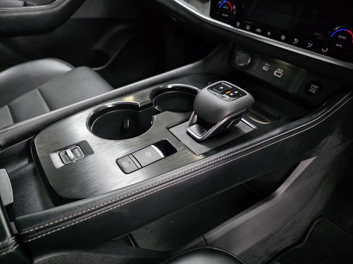 2025 Nissan X-TRAIL ST-L