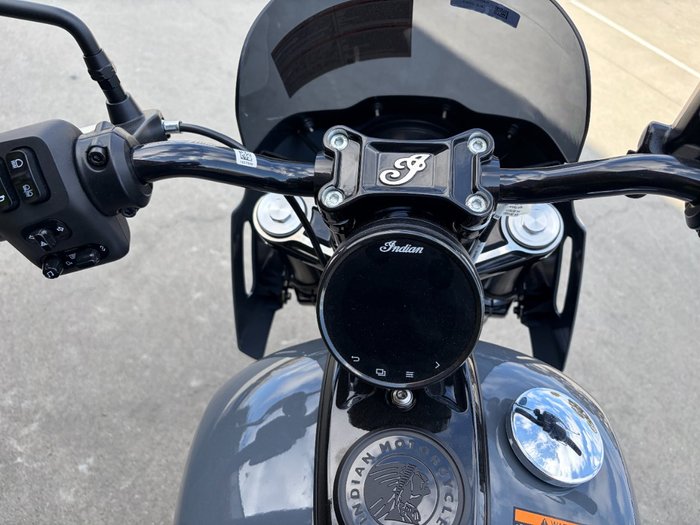 2023 Indian SPORT CHIEF CRUISER STEALTH GRAY