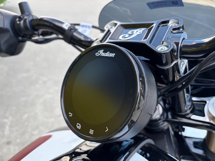 2025 Indian SCOUT 101 White