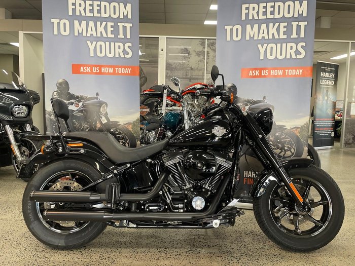 2016 Harley-Davidson Softail Slim S (FLSS)