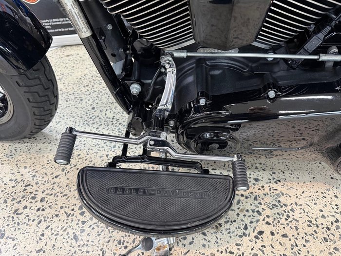 2016 Harley-Davidson Softail Slim S (FLSS) Softail Black