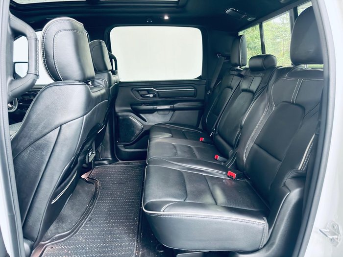 2022 RAM 1500 Limited RamBox DT MY22 4X4 Dual Range Bright White