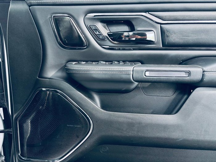 2022 RAM 1500 Limited RamBox DT MY22 4X4 Dual Range Bright White