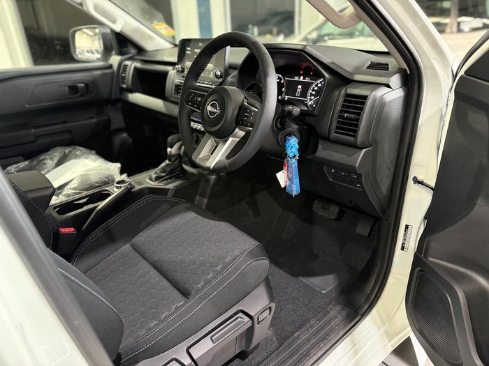 2026 Nissan Navara ST