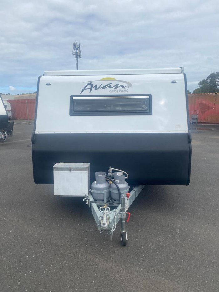 2022 Avan Aspire 555 Poptop