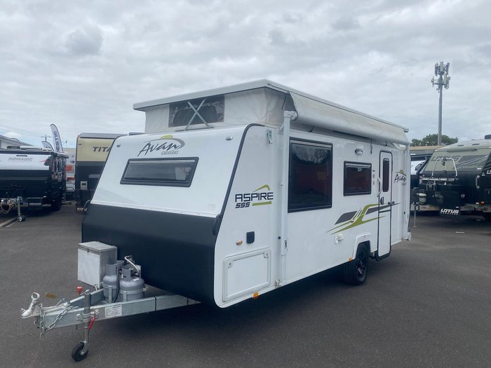 2022 Avan Aspire 555 Poptop