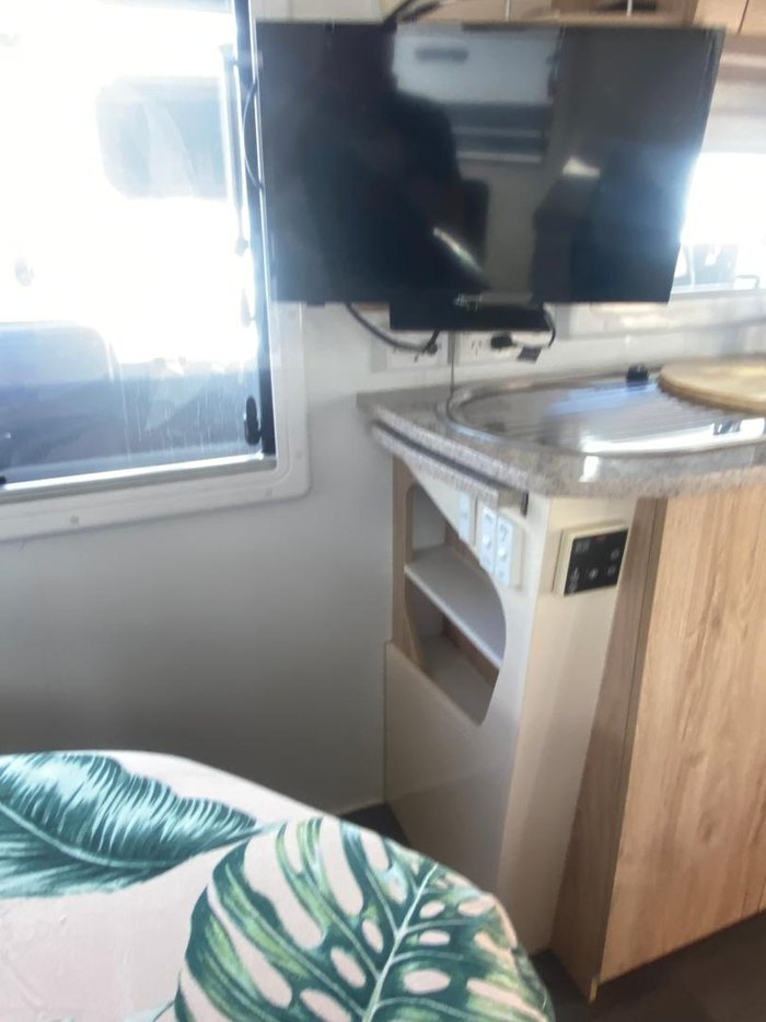 2022 Avan Aspire 555 Poptop