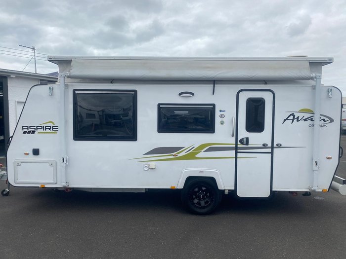 2022 Avan Aspire 555 Poptop