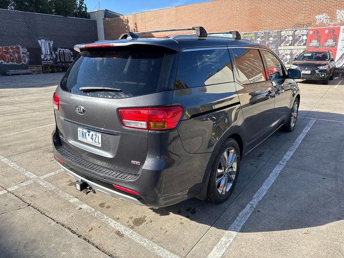 2017 Kia Carnival Platinum