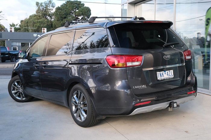 2017 Kia Carnival Platinum