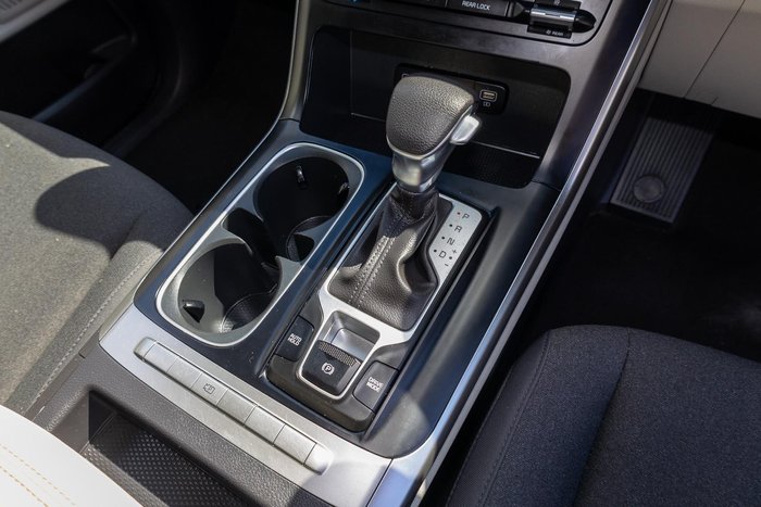 2023 Kia Carnival S