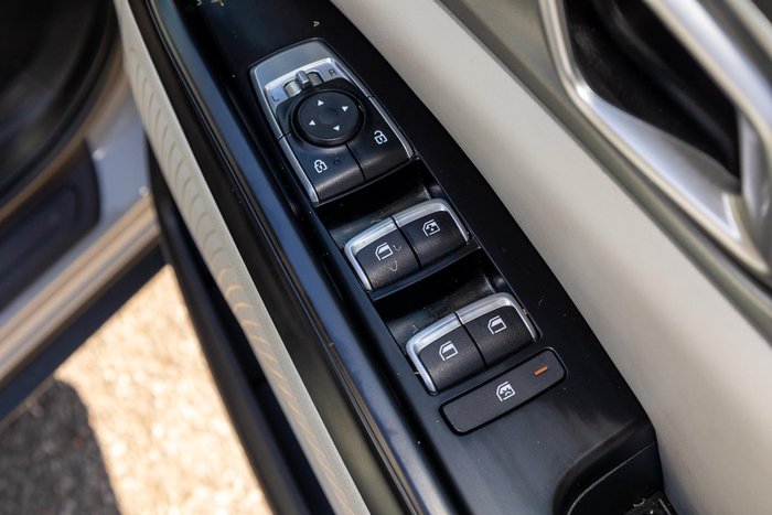 2023 Kia Carnival S