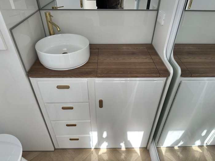 2026 JB Caravans 21'6 Scorpion Sting Rear Door