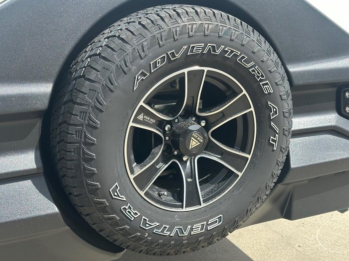 2025 New Age Caravans Manta Ray 15 Ft Embark