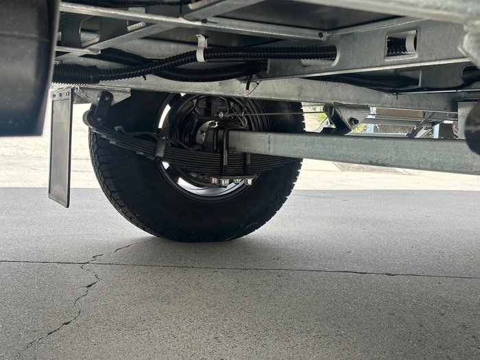 2025 New Age Caravans Manta Ray 15 Ft Embark