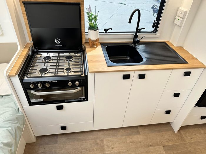 2025 New Age Caravans Manta Ray 15 Ft Embark