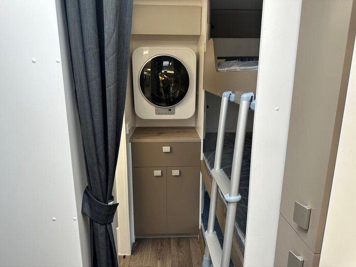 2026 New Age Caravans Road Owl 19' Family Expedition Ro19be Exp My26