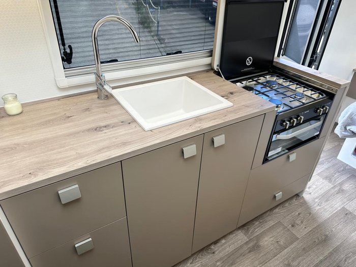 2026 New Age Caravans Road Owl 19' Family Expedition Ro19be Exp My26