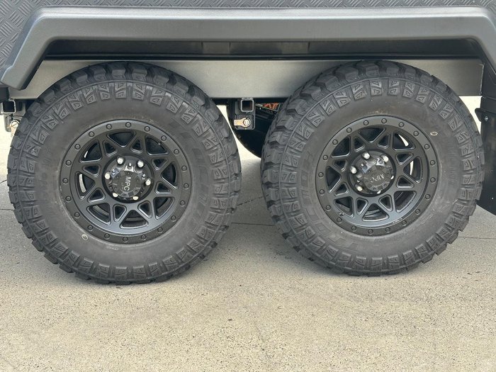 2026 New Age Caravans Road Owl 19 Ft Family Expedition Ro19be Exp My26