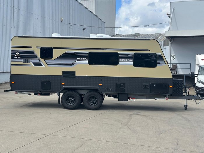 2026 New Age Caravans Road Owl 19' Family Expedition Ro19be Exp My26