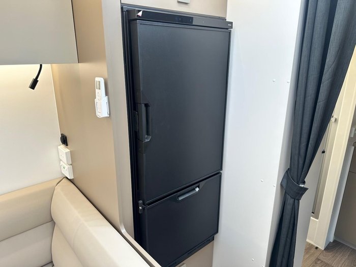 2026 New Age Caravans Road Owl 19 Ft Family Expedition Ro19be Exp My26