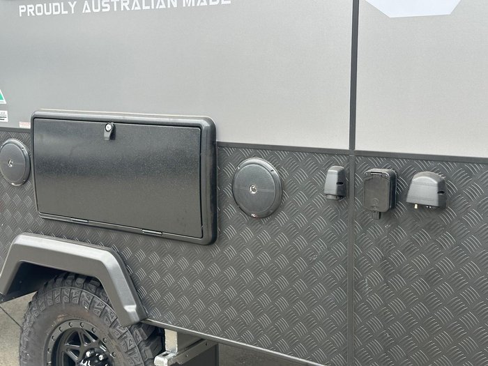 2026 New Age Caravans Manta Ray 15 Ft Expedition