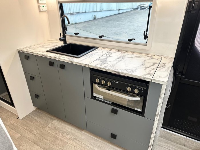 2026 New Age Caravans Manta Ray 15 Ft Expedition