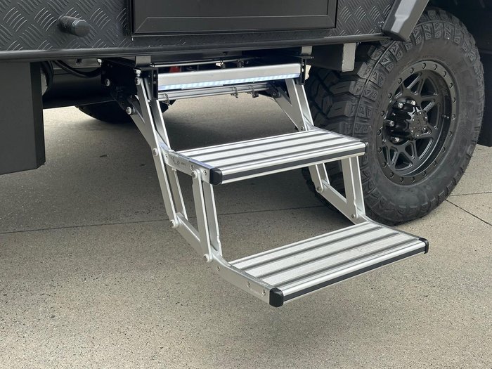 2026 New Age Caravans Manta Ray 15 Ft Expedition