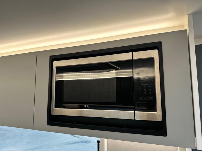 2025 New Age Caravans 20' Manta Ray Mr20er My26