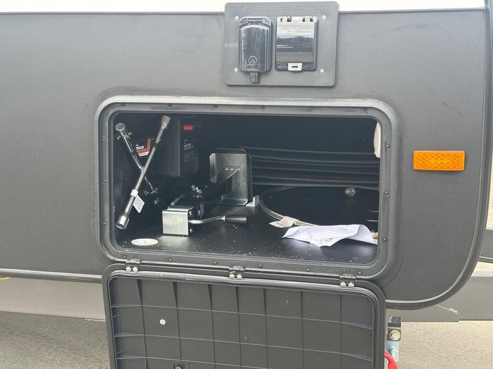 2025 New Age Caravans Manta Ray 20 Ft Mr 20Er My26