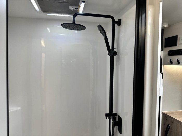 2025 New Age Caravans Manta Ray 20 Ft Mr 20Er My26