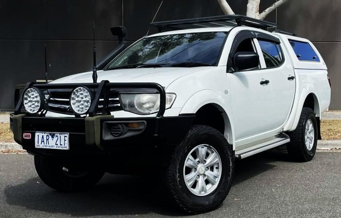 2014 Mitsubishi Triton GLX