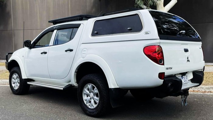 2014 Mitsubishi Triton GLX