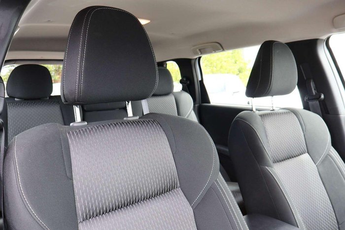 2024 Mitsubishi Outlander ES