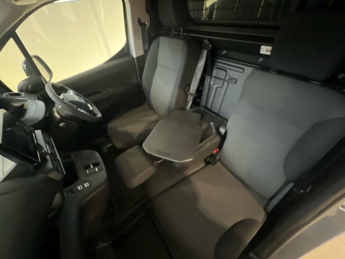 2025 Peugeot Partner Premium