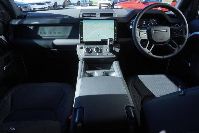 2026 Land Rover Defender 110 D350 X-Dynamic SE