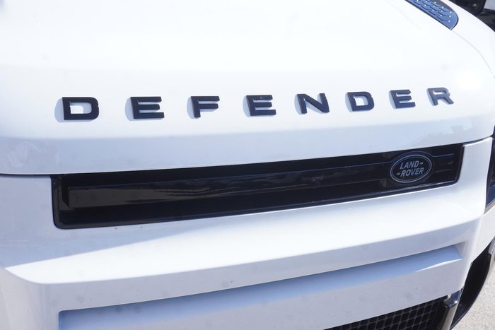 2026 Land Rover Defender 110 D350 X-Dynamic SE