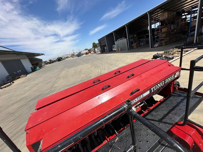 2023 Semeato Tdng 300E Double Disc Seeder Used