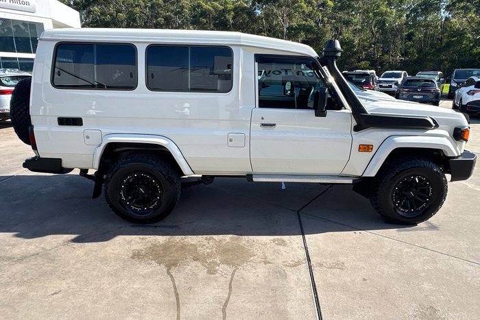 2024 Toyota Landcruiser GXL Troopcarrier VDJL78R 4X4 Dual Range French Vanilla