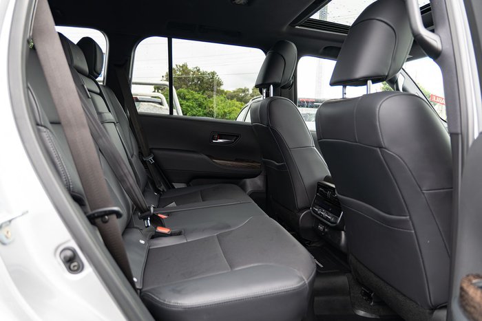 2025 Toyota Landcruiser VX