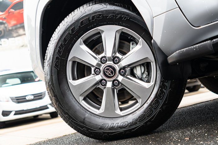 2025 Toyota Landcruiser VX