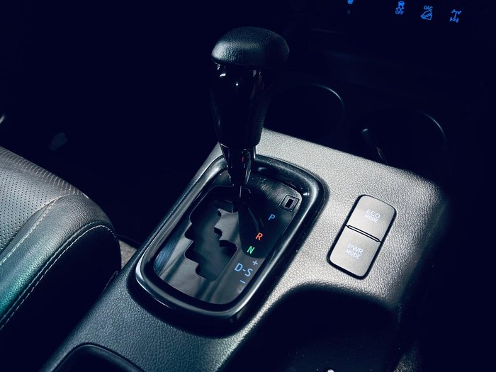 2020 Toyota Hilux Rugged X GUN126R 4X4 Dual Range Eclipse Black