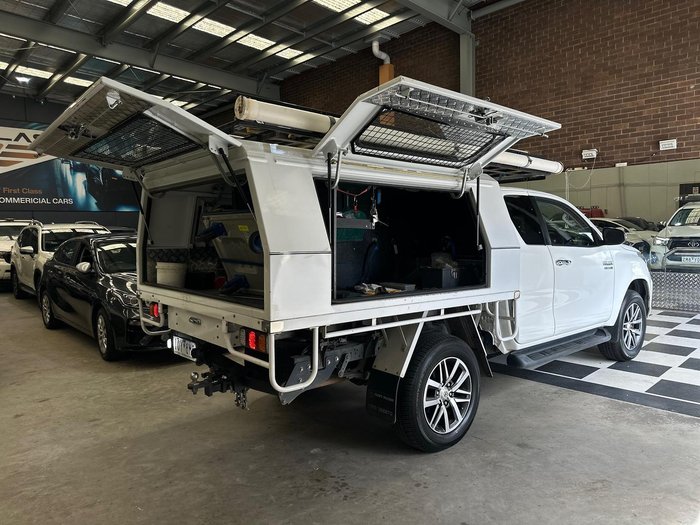 2018 Toyota Hilux SR5 GUN126R 4X4 Dual Range Glacier White