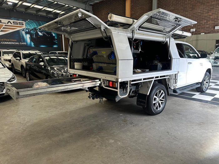 2018 Toyota Hilux SR5 GUN126R 4X4 Dual Range Glacier White